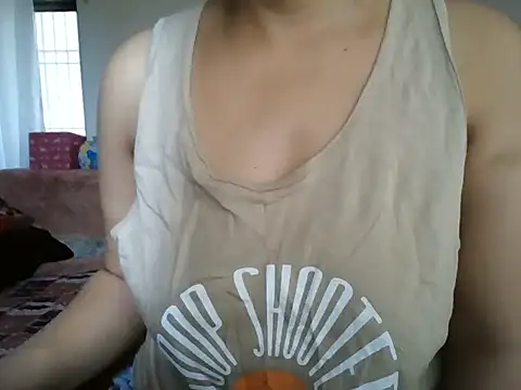 Snapshot of MakeMeCumAhh chatting on October 24, 2025, 5:50 am MakeMeCumAhh online show from October 24, 2025, 5:50 am