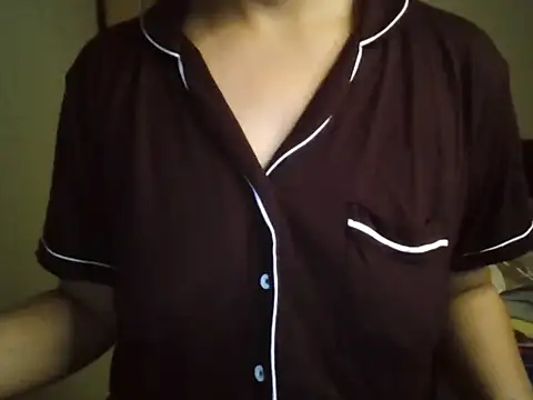 MakeMeCumAhh online show from April 5, 2026, 4:35 pm