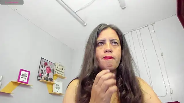 kathina giraldo online show from March 19, 2025, 12:45 pm