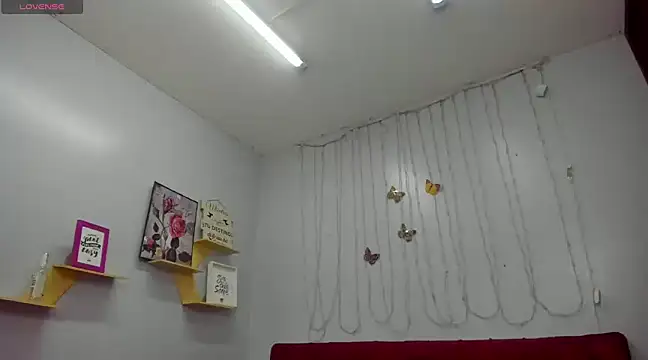 kathina giraldo online show from March 22, 2025, 12:35 pm