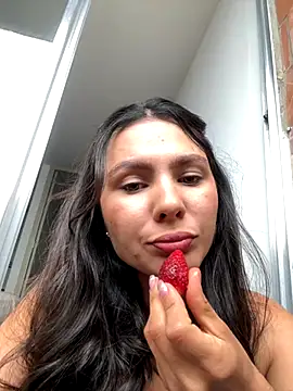 SofiaG  online show from September 18, 2025, 4:43 pm