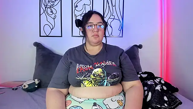 RubyPirsso18 online show from March 22, 2025, 10:15 pm