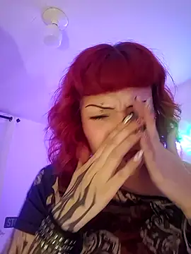 Snapshot of Sarah-Stoner chatting on July 2, 2026, 1:06 am Sarah-Stoner online show from July 2, 2026, 1:06 am