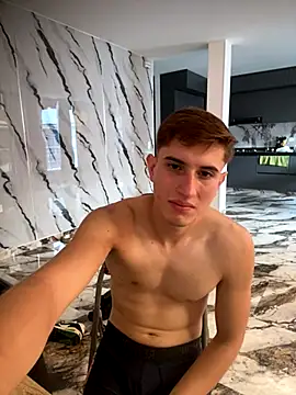 Snapshot of oliver_Lz chatting on November 10, 2025, 10:04 pm oliver Lz online show from November 10, 2025, 10:04 pm