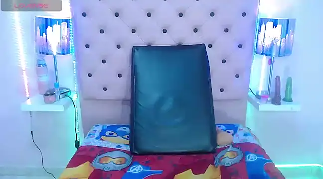 HannahEmmax2 online show from March 22, 2025, 3:52 am