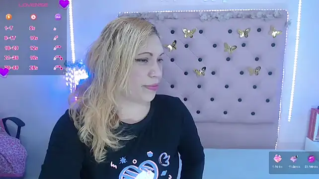 HannahEmmax2 online show from September 28, 2025, 10:28 pm