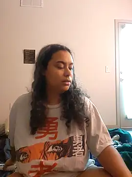 cinnaminnie online show from April 25, 2026, 7:00 pm