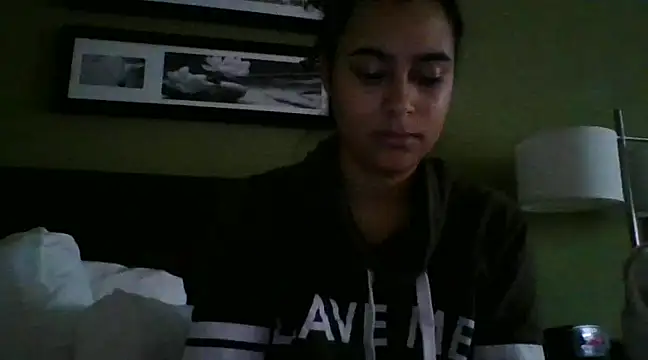 cinnaminnie online show from January 13, 2025, 8:58 pm