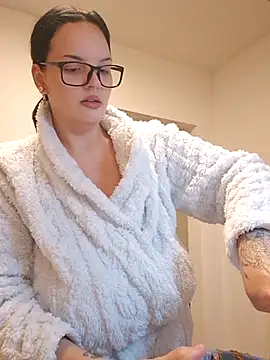 Snapshot of Jujuicy_97 chatting on December 1, 2025, 6:53 pm Jujuicy 97 online show from December 1, 2025, 6:53 pm