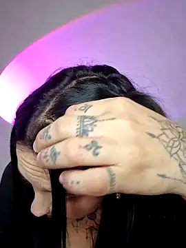 Jujuicy 97 online show from March 6, 2026, 6:03 pm