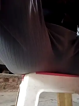 JasminePham online show from March 16, 2025, 1:17 am