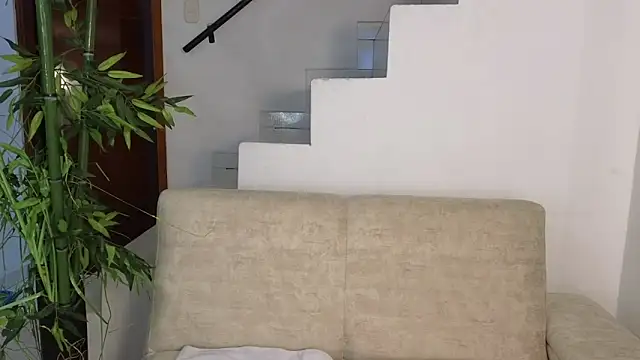 Snapshot of Lorenne_Miller chatting on September 11, 2025, 4:01 am Lorenne Miller online show from September 11, 2025, 4:01 am