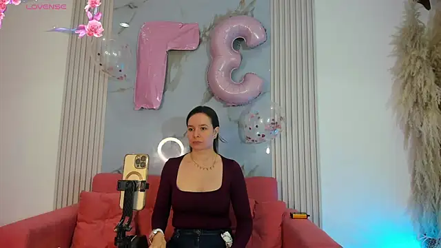 Snapshot of BridgetRodriguez chatting on October 11, 2025, 12:28 pm BridgetRodriguez online show from October 11, 2025, 12:28 pm