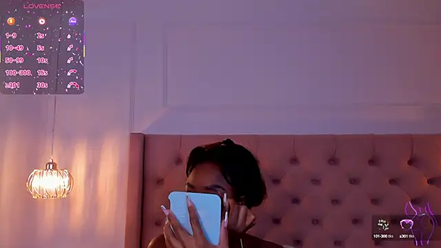 mia schwarz online show from September 24, 2025, 11:50 am