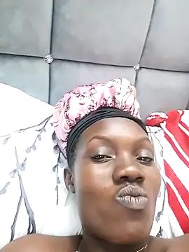 Slimthick900 online show from February 22, 2025, 6:52 pm