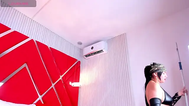 SusanCouper online show from March 23, 2025, 5:43 am