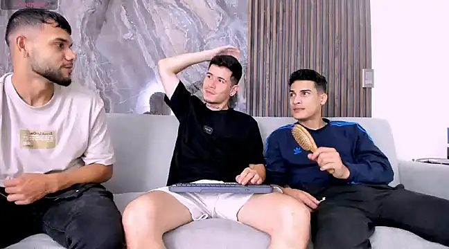 Snapshot of hot_day chatting on February 18, 2025, 1:54 am hot day online show from February 18, 2025, 1:54 am