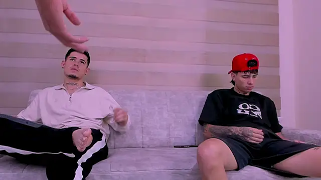 Snapshot of hot_day chatting on February 6, 2025, 8:13 pm hot day online show from February 6, 2025, 8:13 pm