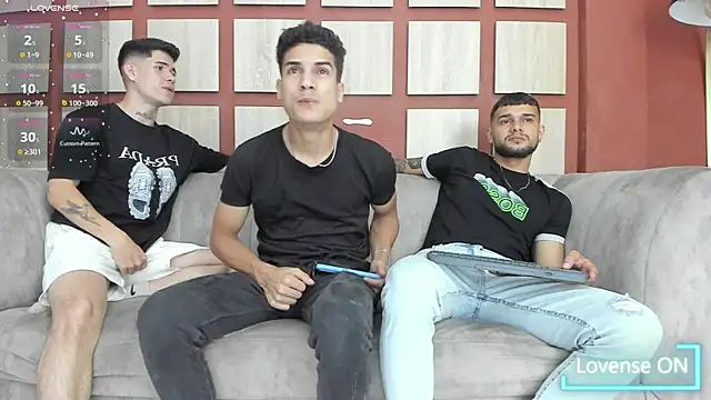 Snapshot of hot_day chatting on March 7, 2025, 1:42 am hot day online show from March 7, 2025, 1:42 am