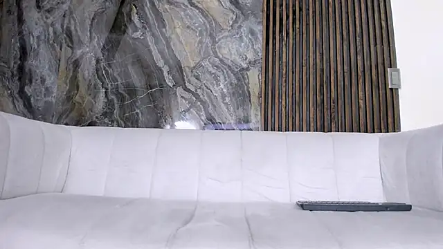 Snapshot of hot_day chatting on February 8, 2025, 1:43 am hot day online show from February 8, 2025, 1:43 am