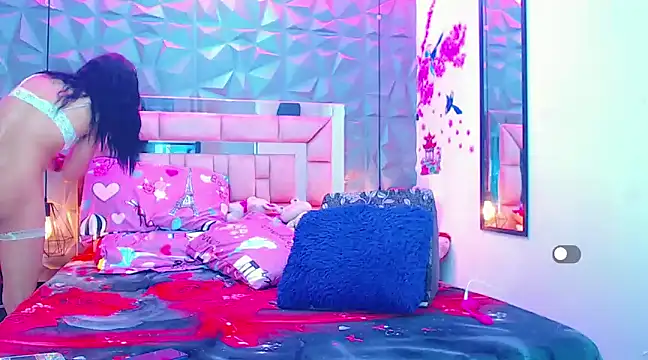 Snapshot of Doll_IvannaTs chatting on February 18, 2025, 1:32 am Doll IvannaTs online show from February 18, 2025, 1:32 am