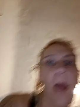 degiggxxx online show from November 4, 2025, 4:05 am