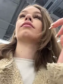 Street young online show from March 6, 2025, 4:07 pm