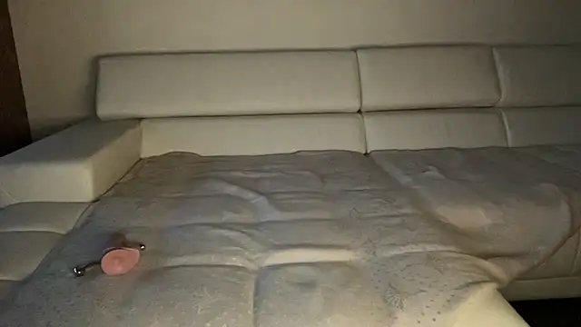 sexyLolia11 online show from September 14, 2025, 5:35 pm