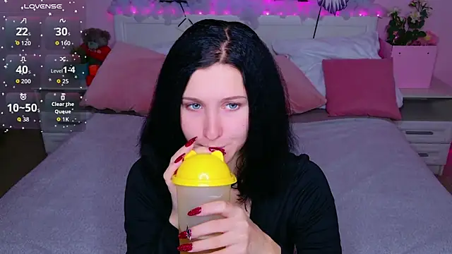 SarahStanley online show from November 2, 2025, 8:36 pm