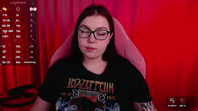 Snapshot of Arizonaa_Muse chatting on March 14, 2025, 3:37 am Arizonaa Muse online show from March 14, 2025, 3:37 am