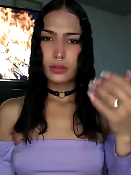 Lanna hott  online show from September 27, 2025, 10:32 am