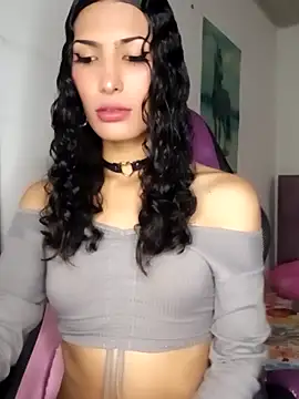 Lanna hott  online show from April 21, 2026, 7:42 pm