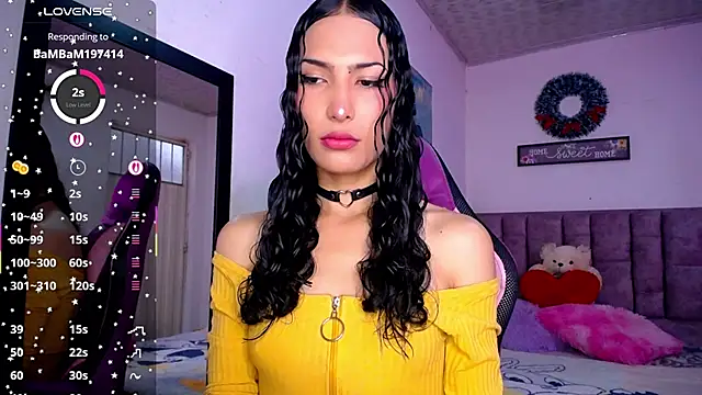 Snapshot of Lanna_hott_ chatting on June 6, 2026, 12:32 pm Lanna hott online show from June 6, 2026, 12:32 pm