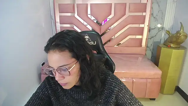 Tyna ch online show from February 11, 2025, 4:13 pm