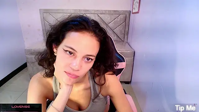 Tyna ch online show from March 5, 2025, 7:38 pm