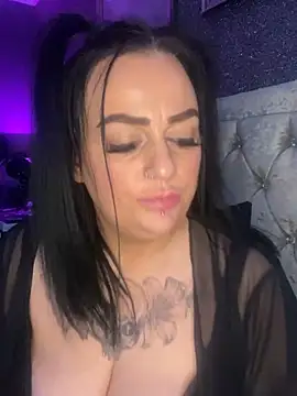 Snapshot of MissEssex chatting on January 30, 2025, 4:02 pm MissEssex online show from January 30, 2025, 4:02 pm