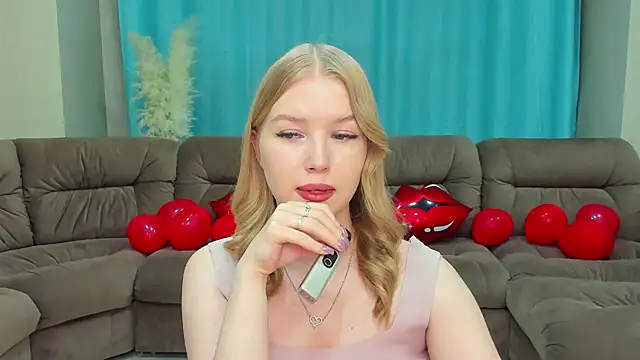 shy  lady online show from February 10, 2025, 10:09 pm