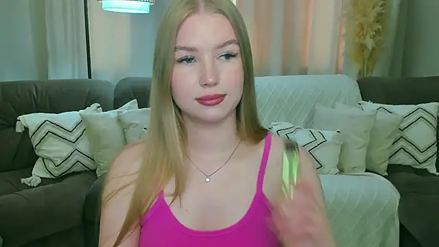 Snapshot of shy__lady chatting on June 18, 2026, 11:37 am shy lady online show from June 18, 2026, 11:37 am