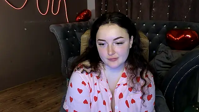 GloriNichols online show from March 14, 2025, 11:01 am