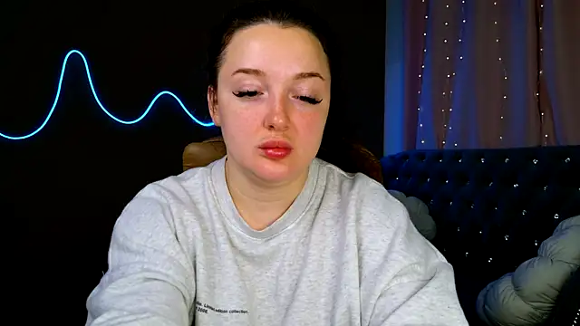 GloriNichols online show from September 28, 2025, 5:25 am