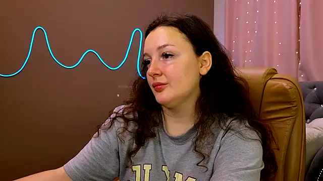 GloriNichols online show from October 5, 2025, 7:21 am