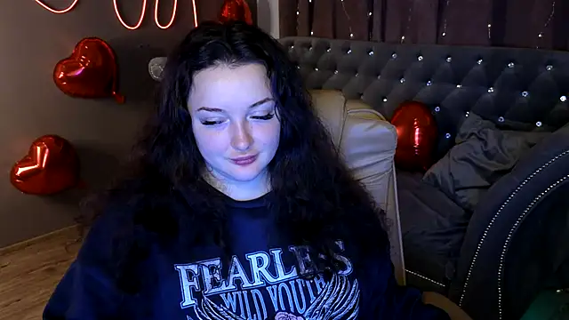 GloriNichols online show from February 23, 2025, 6:28 am