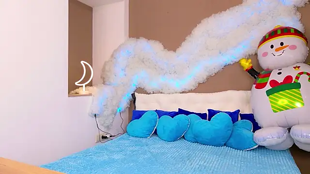 GloriNichols online show from November 30, 2025, 6:14 am