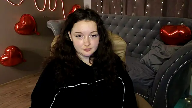 GloriNichols online show from February 27, 2025, 9:29 am