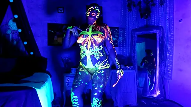 Kyara Queen online show from September 17, 2025, 10:01 pm