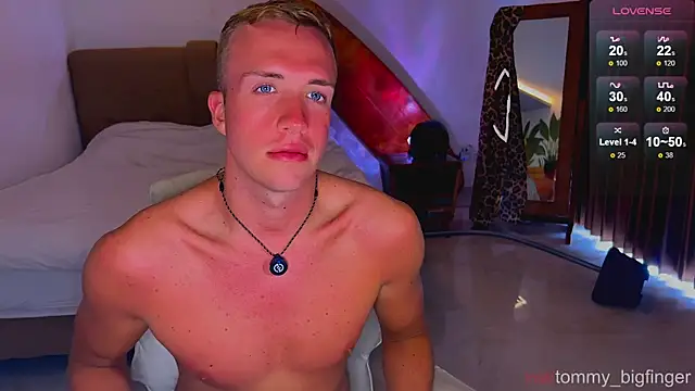 tommy cumfinger online show from November 26, 2025, 2:22 am