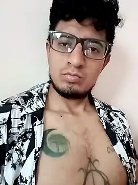 ale3J4a online show from November 17, 2025, 8:35 pm