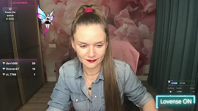 AriaGray online show from October 29, 2025, 8:08 pm