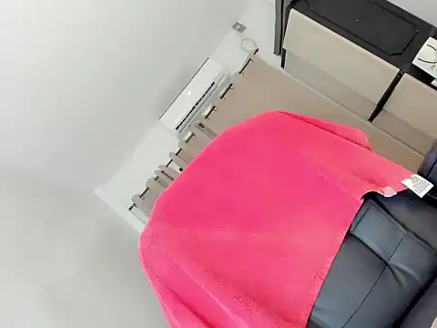 Selene14 online show from October 7, 2025, 11:06 pm