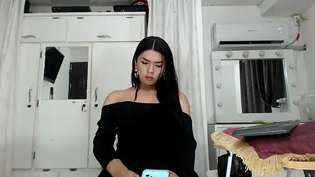 Snapshot of marcella6 chatting on March 19, 2025, 11:50 am marcella6 online show from March 19, 2025, 11:50 am